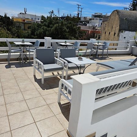 Unique Leta Apartment Фира Екстериор снимка
