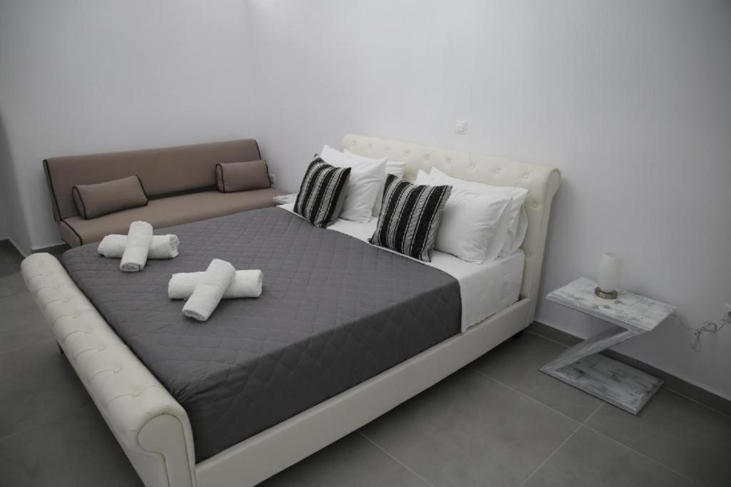 Unique Leta Apartment Фира Екстериор снимка