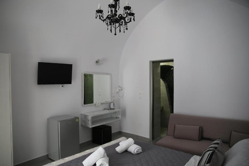 Unique Leta Apartment Фира Екстериор снимка