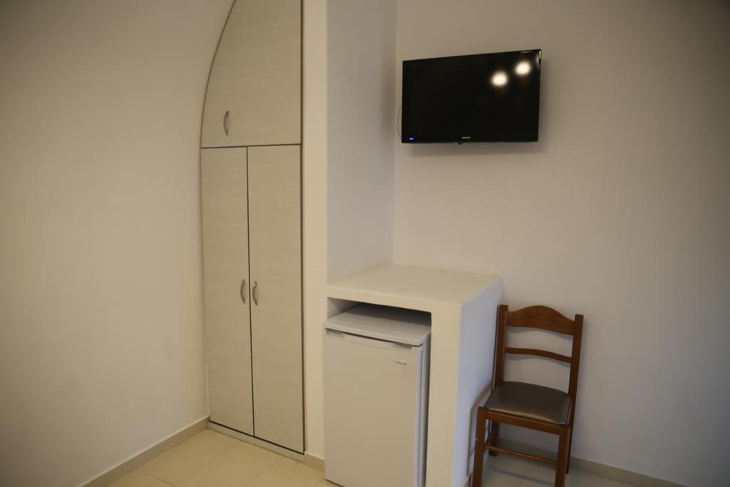 Unique Leta Apartment Фира Екстериор снимка