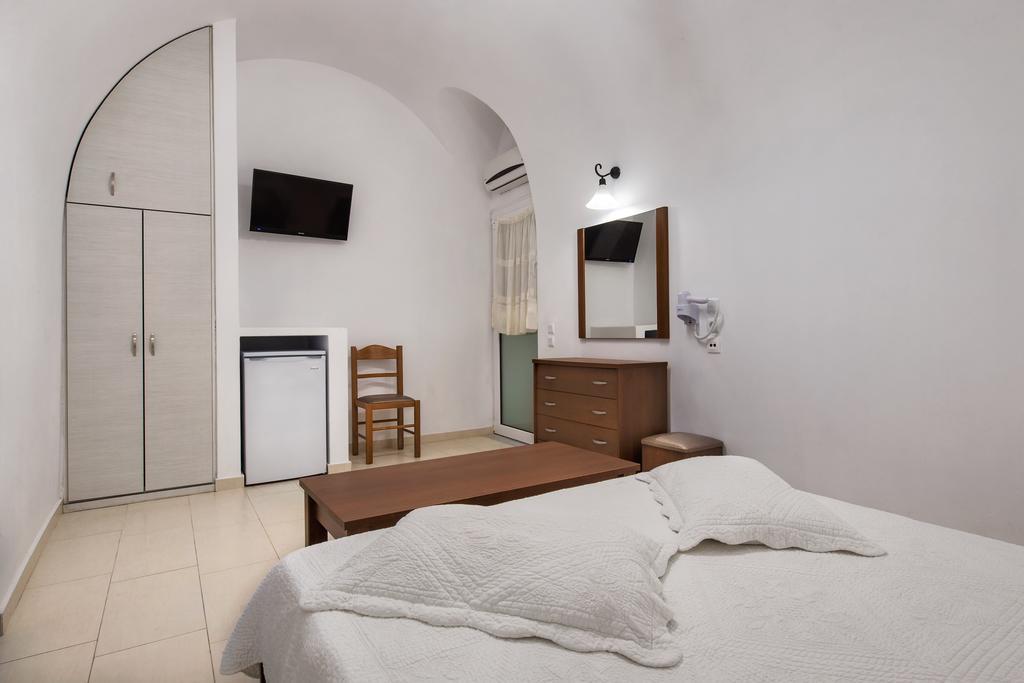 Unique Leta Apartment Фира Екстериор снимка