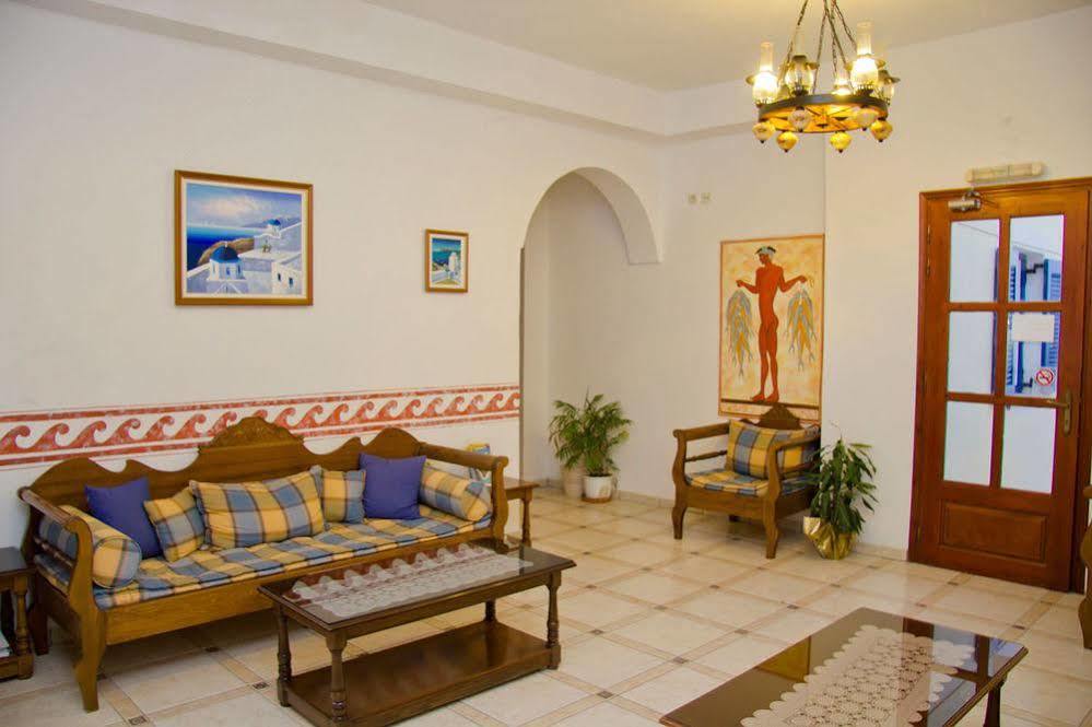 Unique Leta Apartment Фира Екстериор снимка