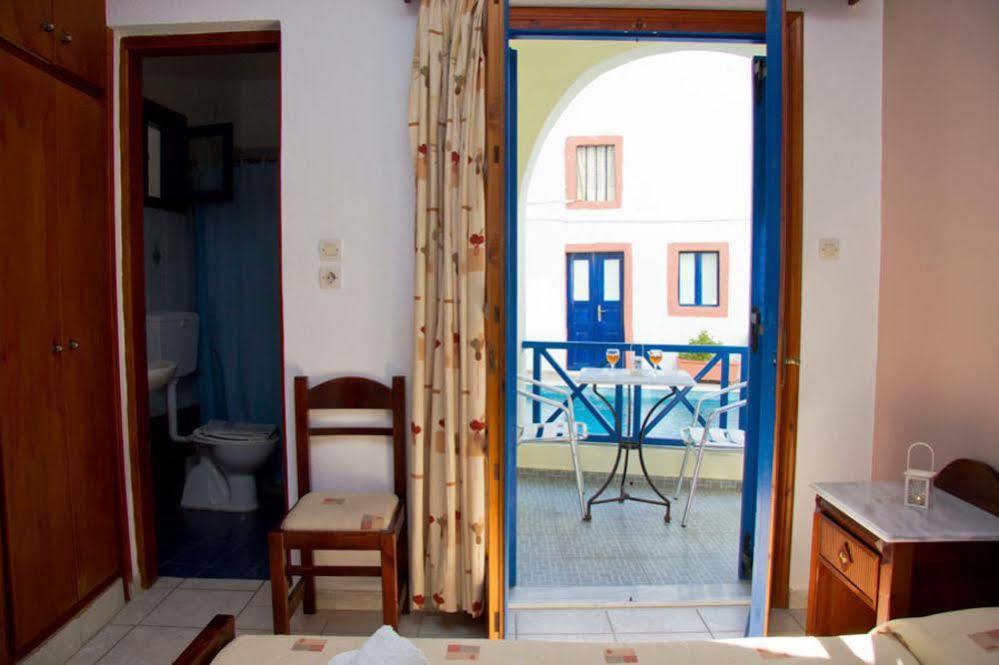 Unique Leta Apartment Фира Екстериор снимка