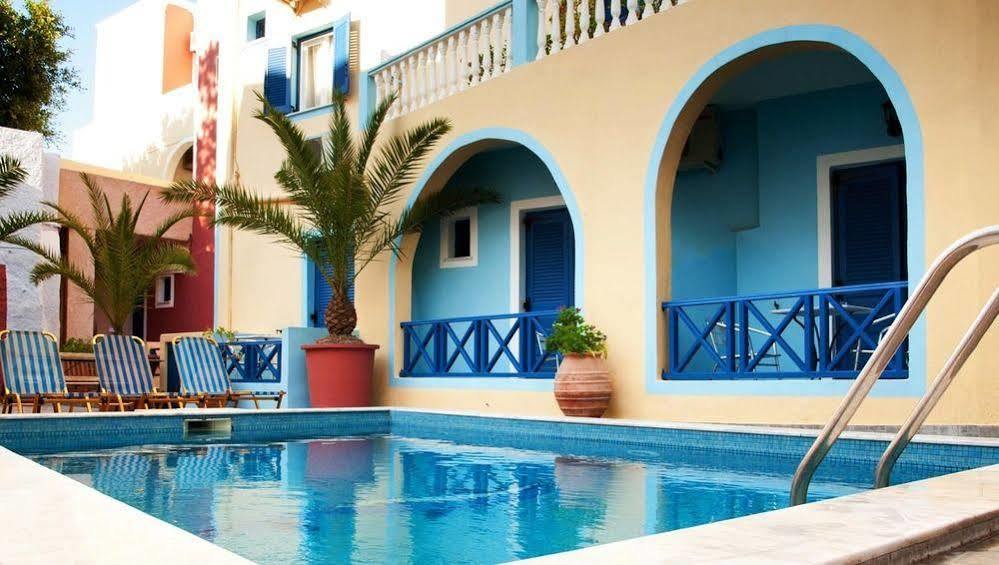 Unique Leta Apartment Фира Екстериор снимка